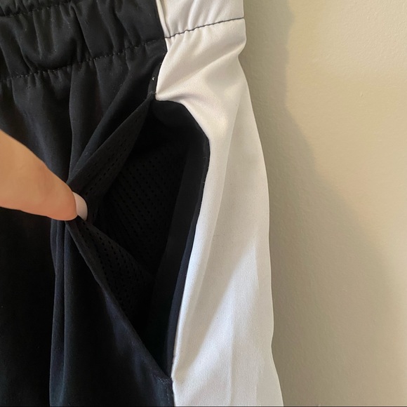 Nike Dri-Fit Shorts - Picture 4 of 7